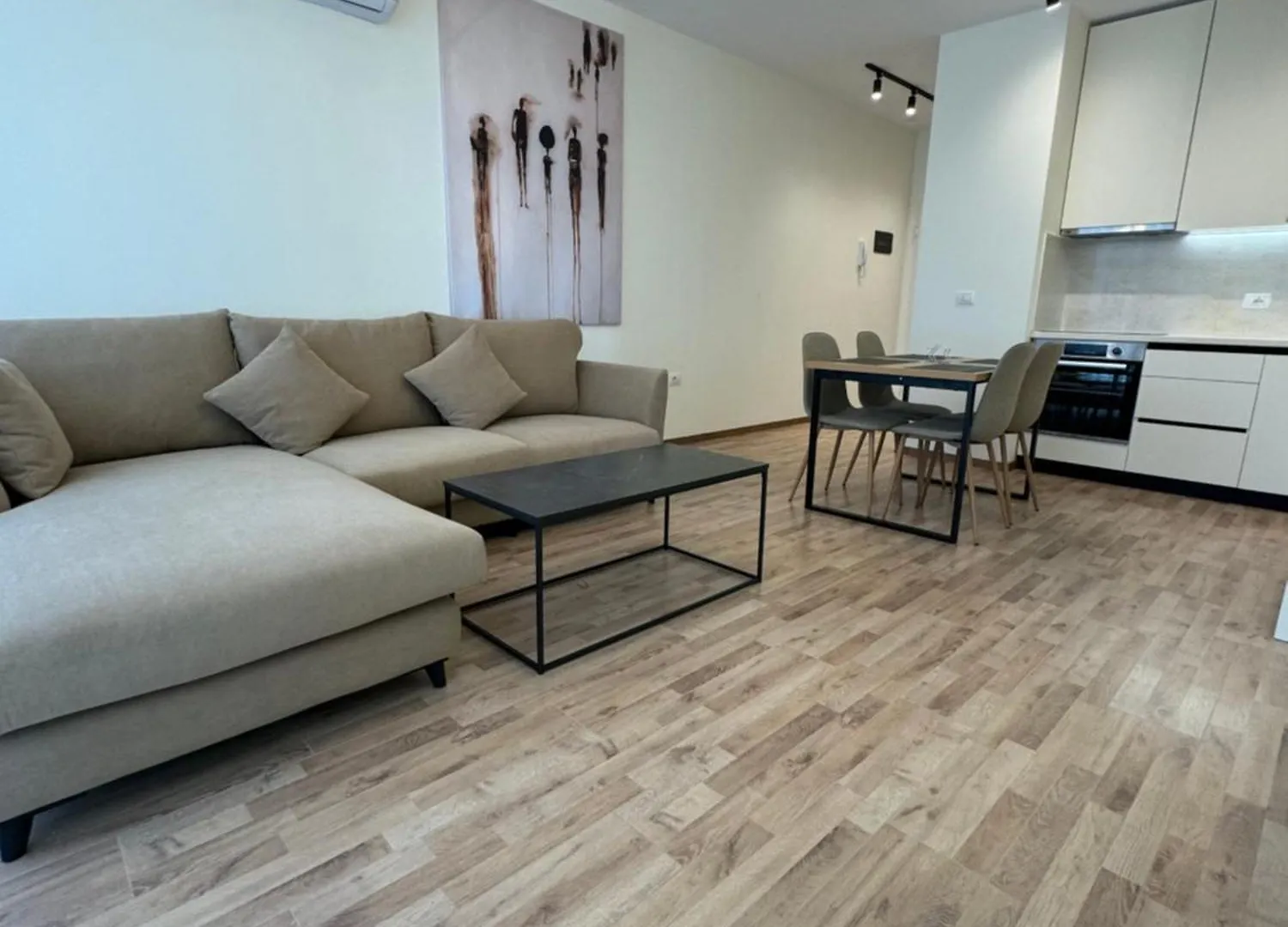 Tirana Primo Apartment 0*,  ألبانيا